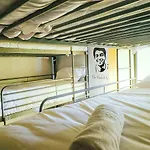 Auberge de jeunesse Help Yourself - Restelo