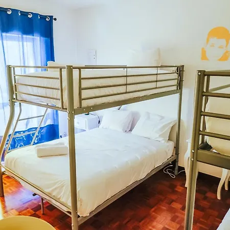 Hostel Help Yourself - Restelo