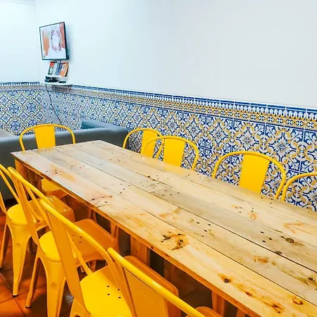 Help Yourself - Restelo Lissabon
