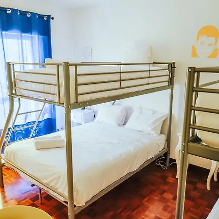 Hostel Help Yourself - Restelo *