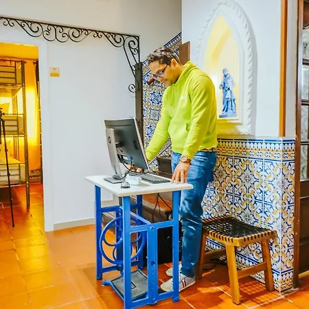 Help Yourself - Restelo