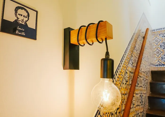 Help Yourself - Restelo Hostel *