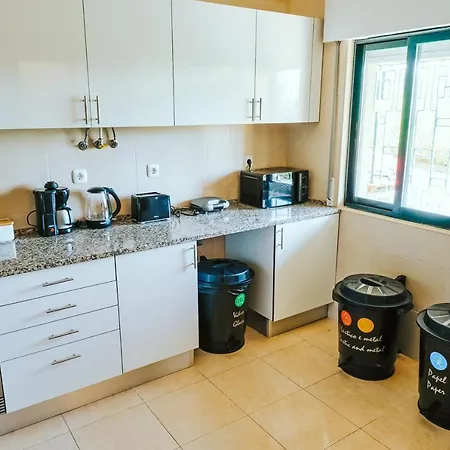Help Yourself - Restelo Hostel Lisbon