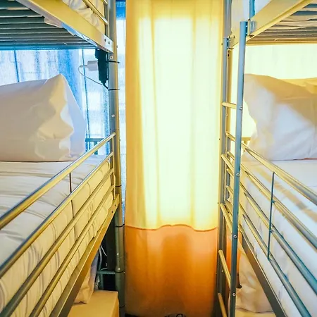 Help Yourself - Restelo ホステル *