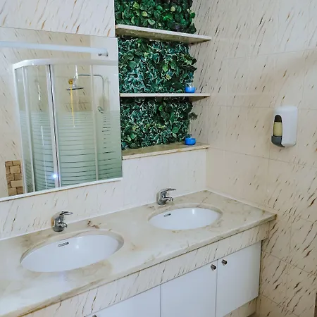 ホステル Help Yourself - Restelo