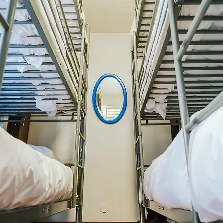 ホステル Help Yourself - Restelo リスボン